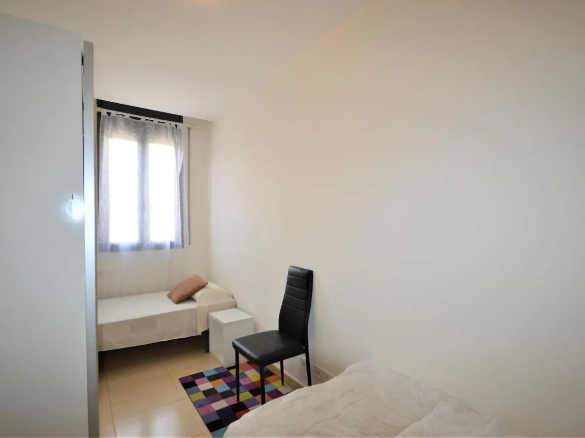 Apartamento En Sant Pere Pescador: 3 Habitaciones, A/A, Jardin Y Piscina Comunitarios - Es-89-122 Apartment