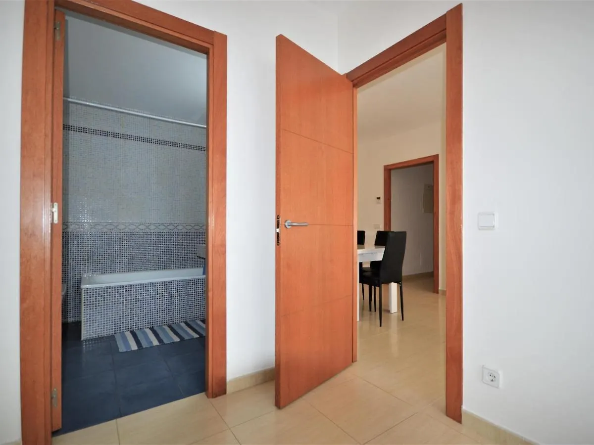 Apartamento En Sant Pere Pescador: 3 Habitaciones, A/A, Jardin Y Piscina Comunitarios - Es-89-122