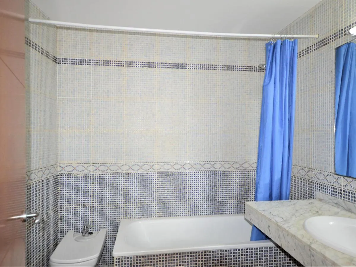 Apartamento En Sant Pere Pescador: 3 Habitaciones, A/A, Jardin Y Piscina Comunitarios - Es-89-122 Apartmán