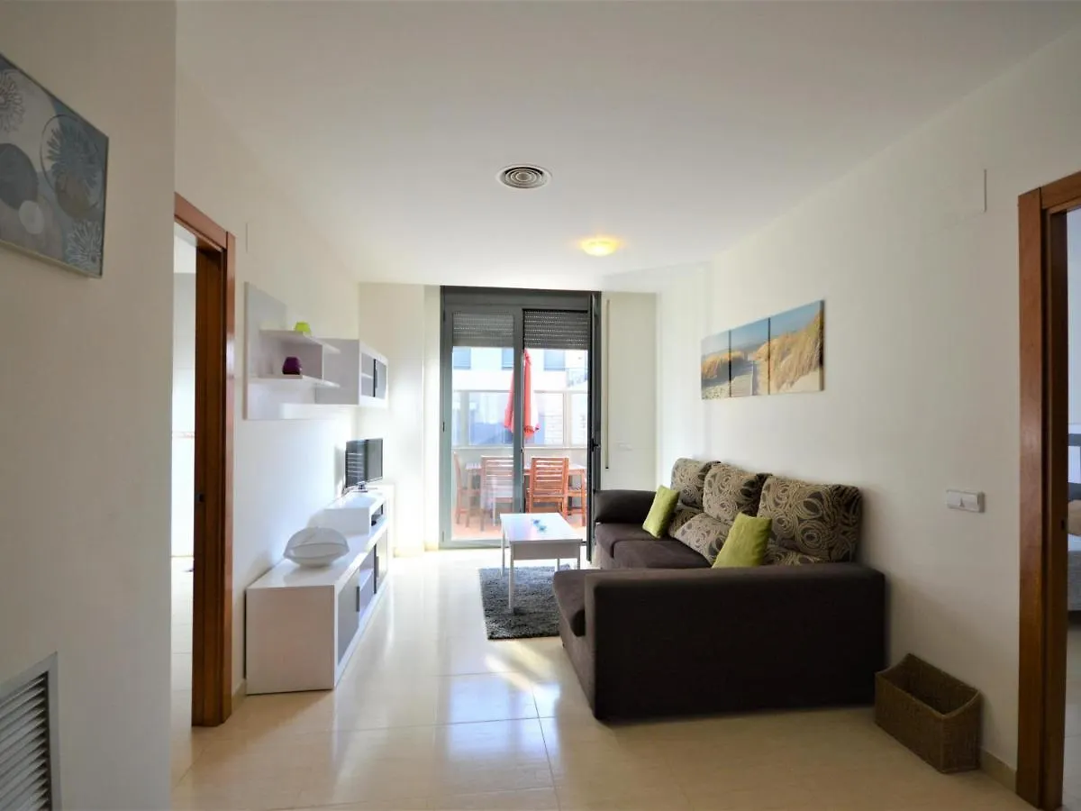Apartment Apartamento En Sant Pere Pescador: 3 Habitaciones, A/A, Jardin Y Piscina Comunitarios - Es-89-122