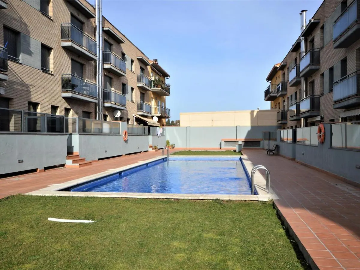 Apartamento En Sant Pere Pescador: 3 Habitaciones, A/A, Jardin Y Piscina Comunitarios - Es-89-122