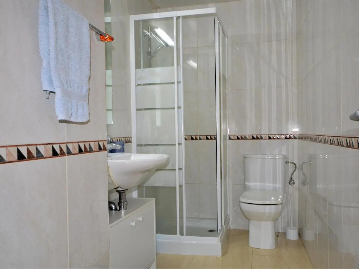 Apartamento En Sant Pere Pescador: 3 Habitaciones, A/A, Jardin Y Piscina Comunitarios - Es-89-122 0*,  Španělsko